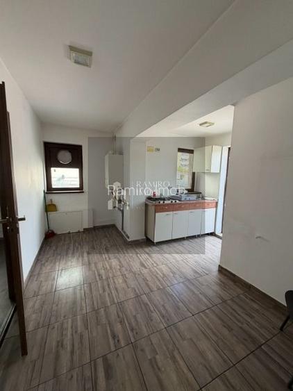 Spatiu Comercial / Birouri Metrou Aparatorii Patriei - 2