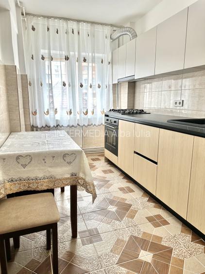 APARTAMENT 2 CAMERE I DECOMANDAT I ETAJ 1 I CETATE I ZONA MERCUR I - 4