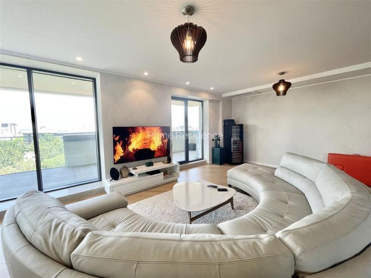 Vanzare 3 Camere Aviatiei Tower Super View Loc de Parcare - 2