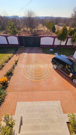 Proprietate speciala | Vila 10 camere |  Straulesti | Teren 1900 mp - 16