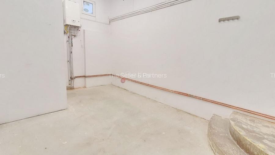 Spatiu comercial cu vizbilitate mare - 9