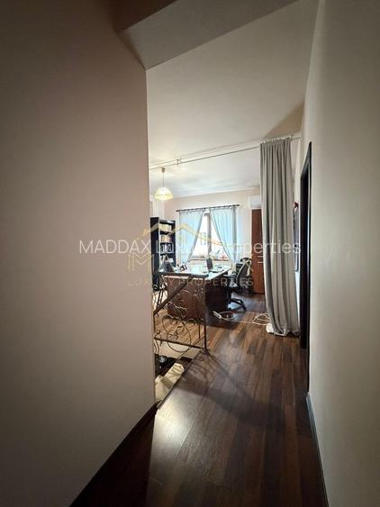 Vila spatioasa cu vedere spre lac Corbeanca - 29