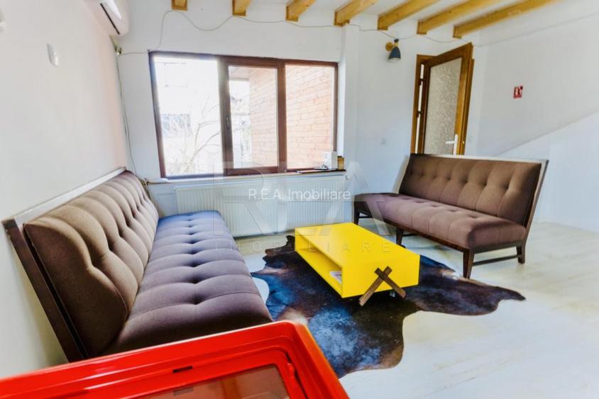 Vila sediu firma, 5 camere, 240 mp - 10