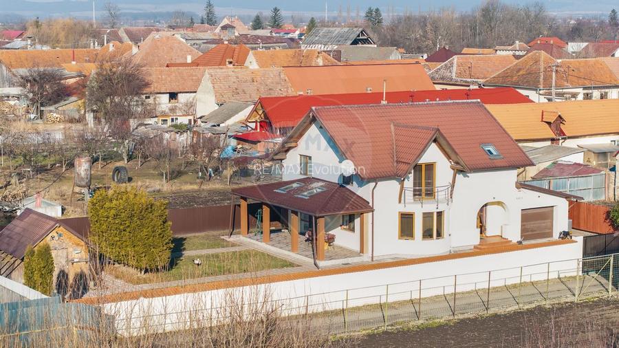 Casă individuală cu grădină și garaj în Prejmer –mobilată, comision 0% - 28