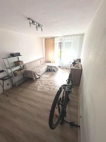 Apartament cu 3 camere, decomandat, etaj intermediar, Circumvalatiunii - 2