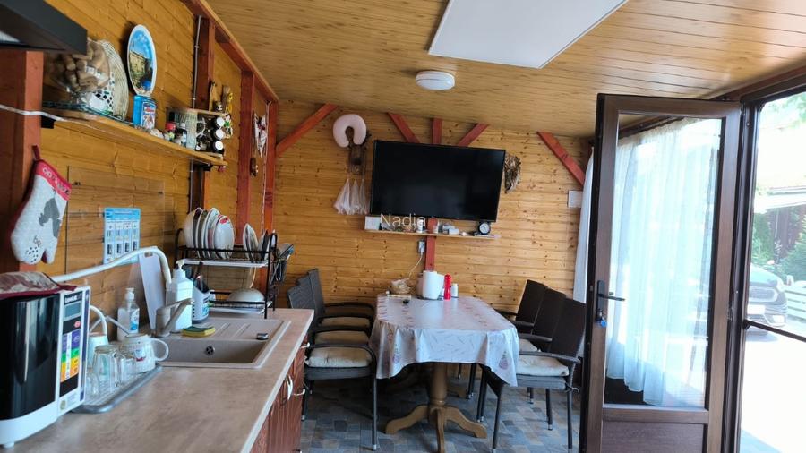 Casă de vânzare în Costinești. Casa se vinde cu tot cu mobila, electrocasnice. - 12