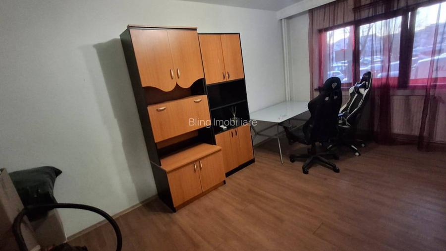 Apartament cu 3 camere, 65 mp, decomandat, zona Aurel Vlaicu - 4