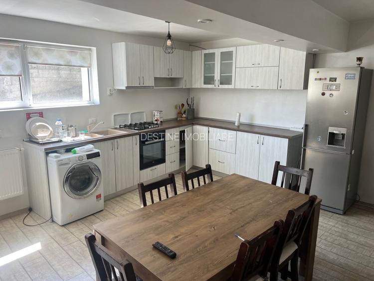  Casa GALATA 4 camere  170 mp decomandat - 2