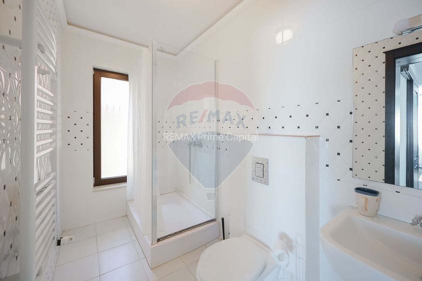 De vânzare Casă/Pensiune în zona Nufărul - Sânmartin - 22