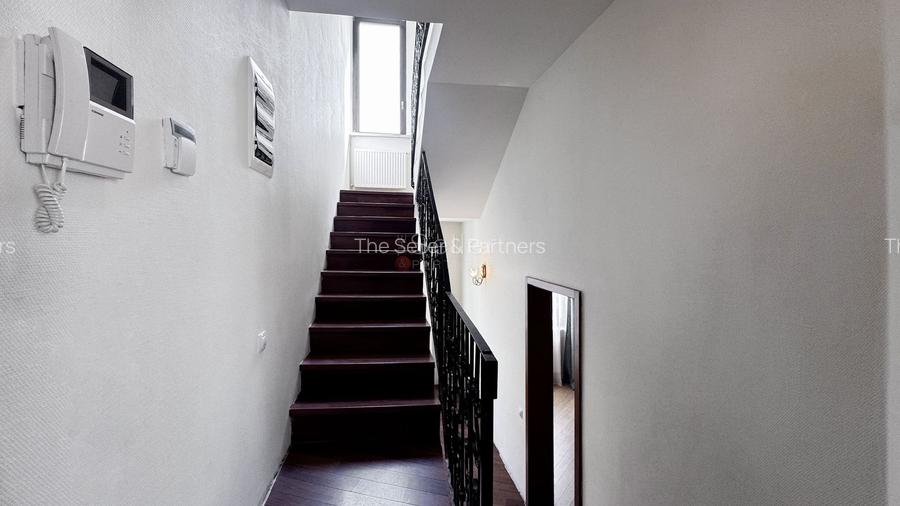 Proprietate cu suprafata generoasa | Zona AFI - 24