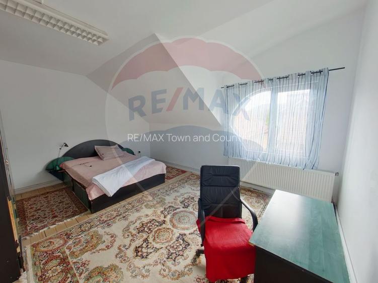 Casă / Vilă cu 6 camere de vânzare - 10