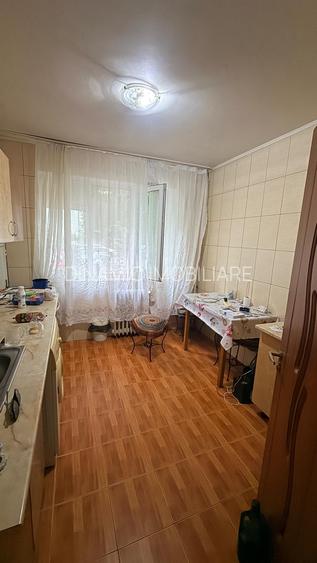 DRISTOR-METROU, 3 camere, Decomandate, 145.000euro - 3