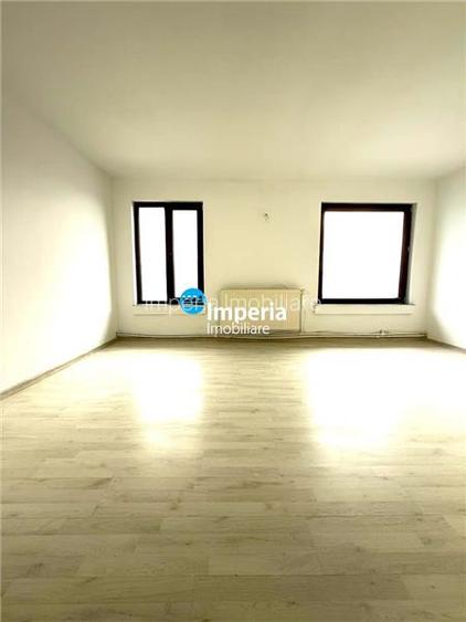 Casa 8 camere, 3 bai, canalizare, 300 teren Tineretului  Lunca Cetatuii - 10