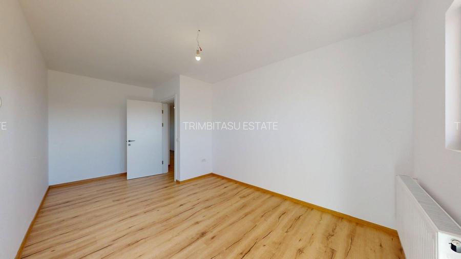 Duplex &icirc;ntreg cu Panouri Solare! Cu 2 intrari! - 18