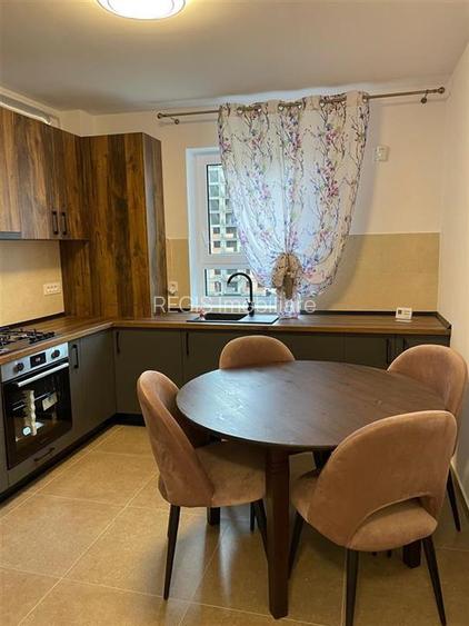 Garsoniera de inchiriat eleganta cu parcare, Tractorul, Brasov - 4