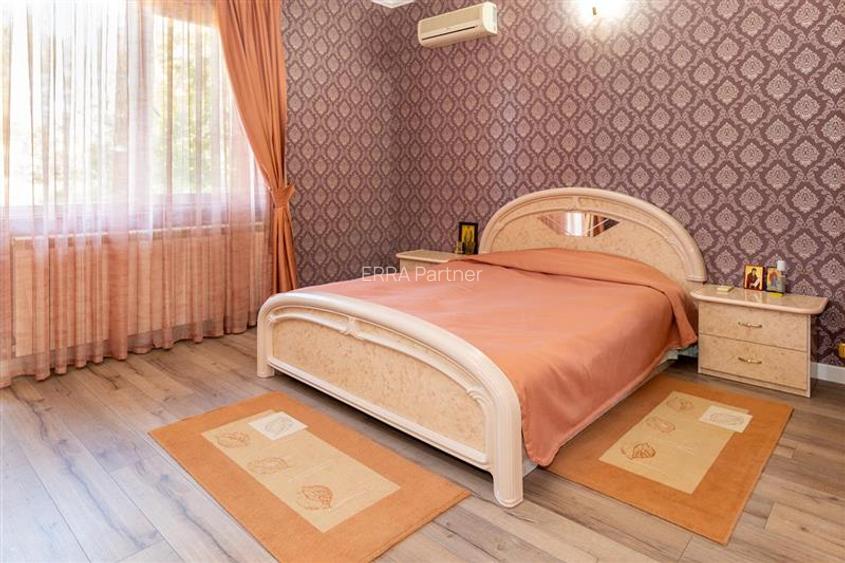 Vila cu piscina.Iancu Nicolae. Exclusivitate. - 10