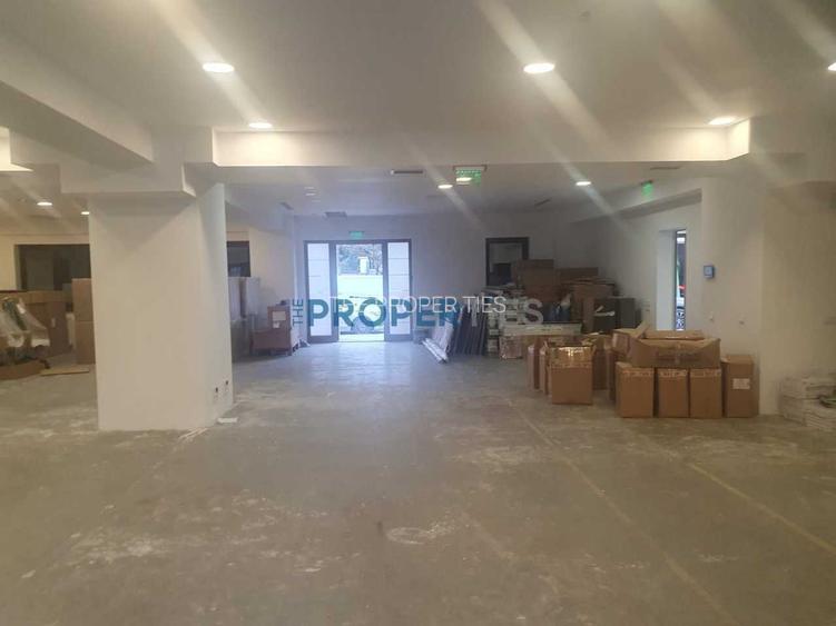 Comision 0! Inchiriere cladire birouri individuala - 1200mp - 12