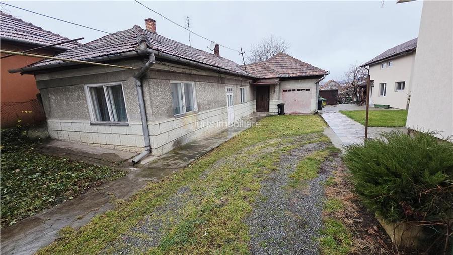 CASA 2 CAMERE 68 MP TEREN 701 MP  APAHIDA - 4