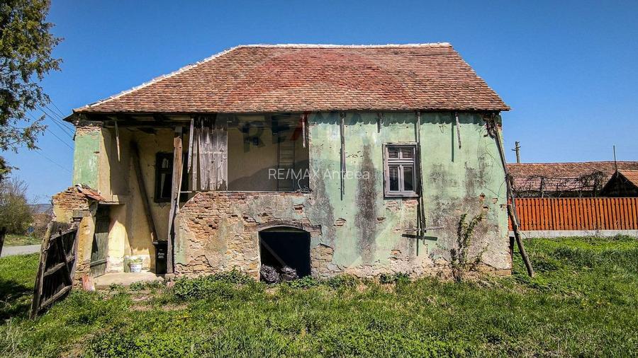 Casă săsească Transilvania - teren generos și potențial de extindere - 3