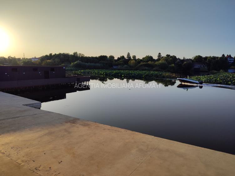 Proprietate exclusivistă cu ponton betonat, piscină interioară și ponorama - 3