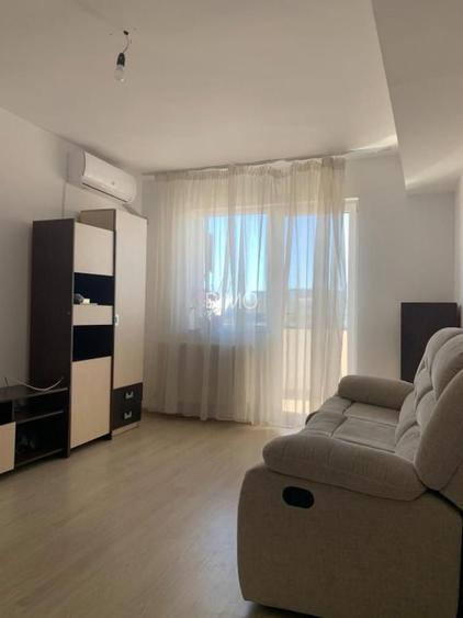 Apartament superb cu trei camere, Aparatorii Patriei, 124.000 € - 3