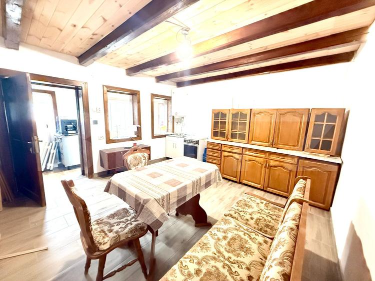 Casă de vânzare în comuna Homorod – liniște, confort și natură - 5