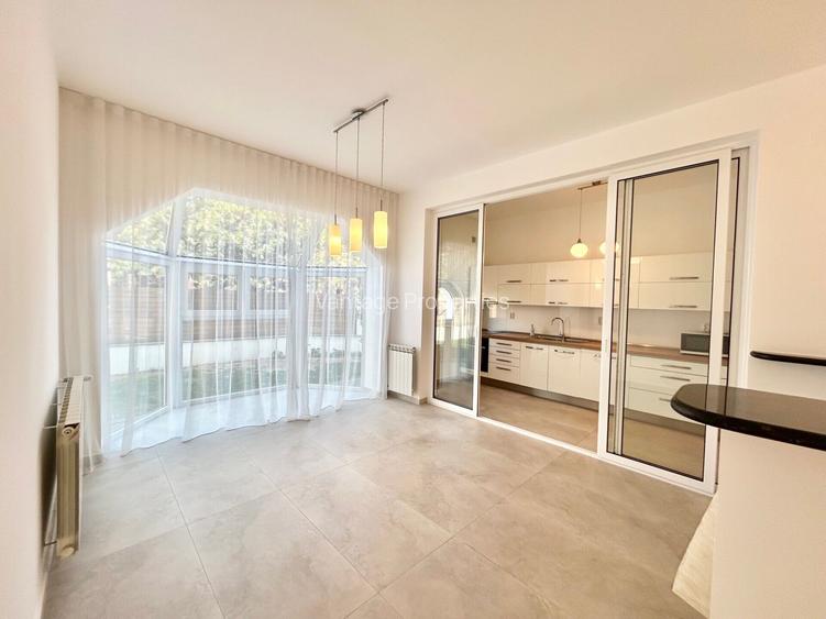 Individual villa with pool, 6 bedrooms, Iancu Nicolae - 8