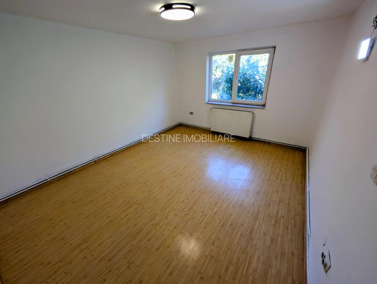 Ocazie - Casa P+M 196 mpt 5 camere 2 bai 1200 mp teren, libera Horlesti (Rediu) - 12