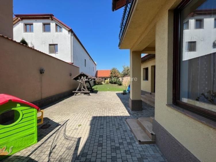 Casa moderna P+1E+M Lugoj 511mp - 2