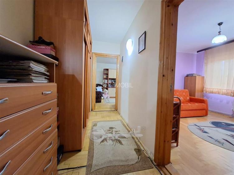 Liber, apartament 3 camere, Nicolina 2, baie cu geam, 60 mp utili - 11