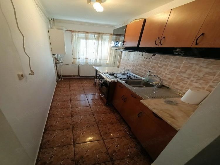 Apartament 1 Cameră Decomandat, 39 mp, Etaj 2, Bloc 2001, Centrală Proprie, Mobi - 2