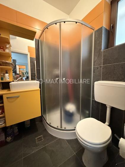 Casă înșiruită complet mobilată + curte+ 2 parcari în complex inchis! - 18
