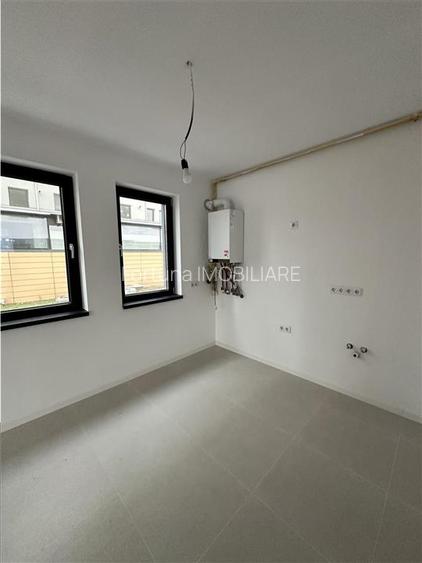 Apartament 3 camere de inchiriat, bloc nou - 10
