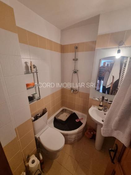 Faleza nord-apartament 4 camere decomandat cu gaze - 10