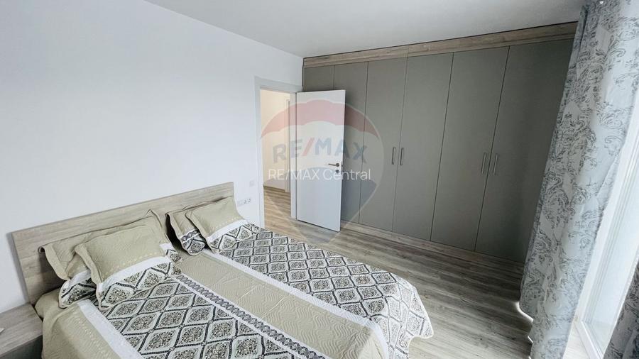 INCHIRIERE Casă / Vilă Cristian - 23