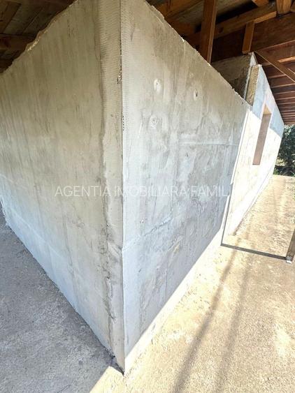 48.000 Euro casa+teren (in concesiune) 804 mp in com Branistea - 3