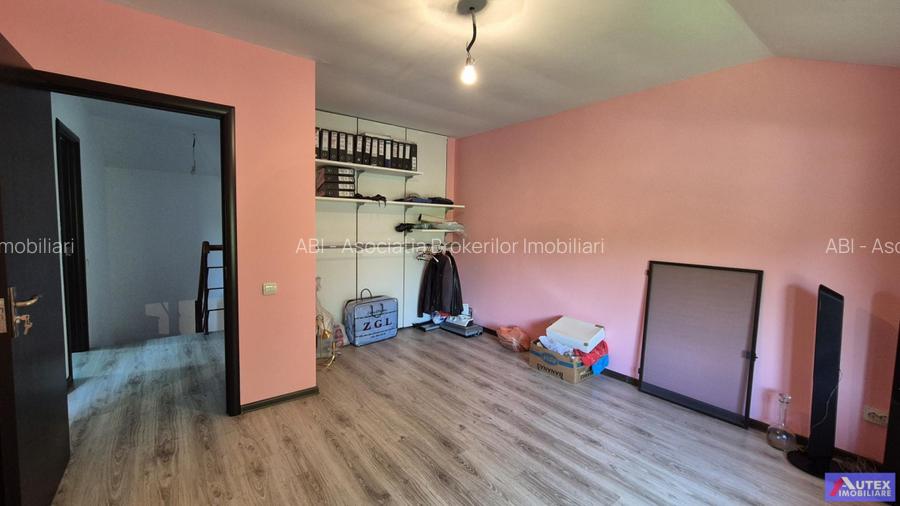 Casa P 1 cu 4 camere, inconjurata de Liniste si Natura - 16