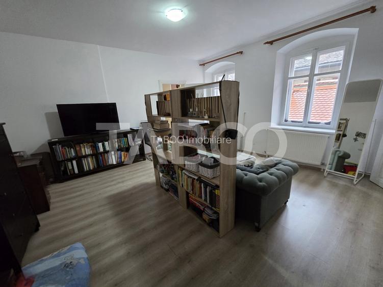 Apartament 2 camere de vanzare la etajul 1 in Centrul Istoric Sibiu - 11