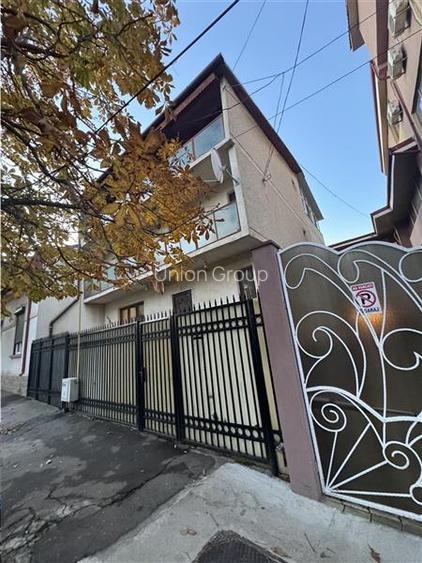 Casa foarte spatioasa D+P+2E amplasare excelenta, str. N. Iorga aproape de Bd. M - 3