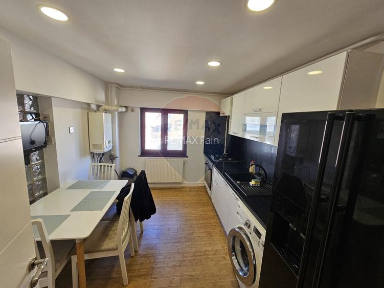 Apartament cu 3 camere de vânzare pe Magheru/Valcea - 3