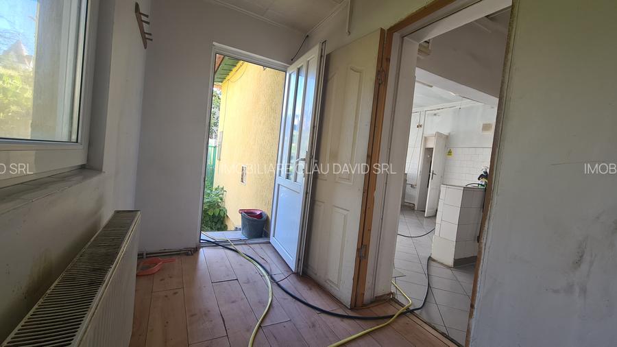 CASA CU CURTE - RACADAU - 11