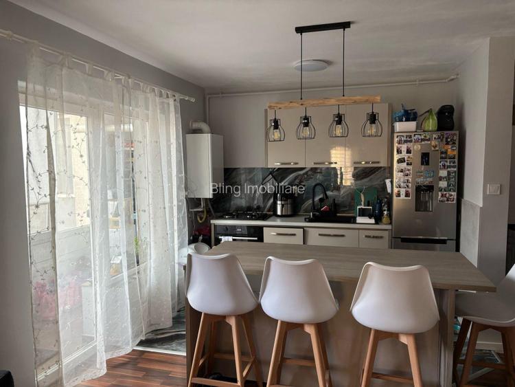 Apartament cu 3 camere, 66 mp, parcare, zona KIK - 2