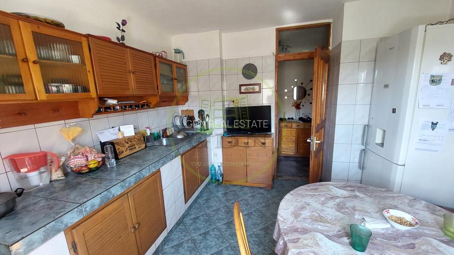 Apartament 4 camere, decomandat, 87 mp, cartier 1 Mai, zona Sara - 5