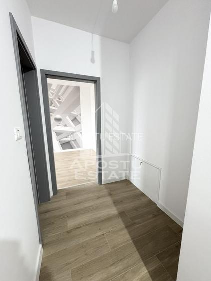 Apartament cu 2 camere decomandat si gradina de 35 mp la asfalt Giroc - 4
