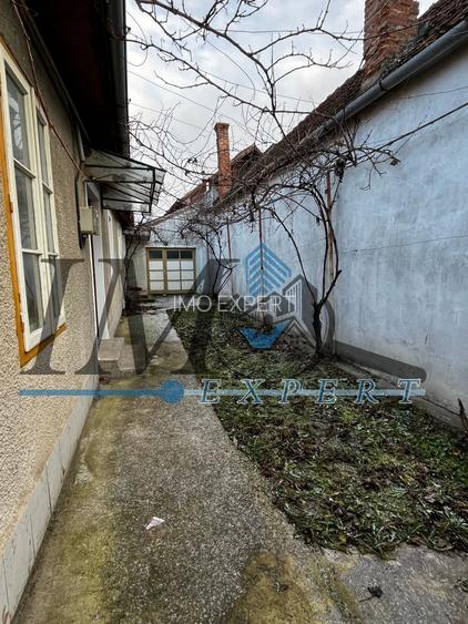 Casa ultracentrală de vânzare in Sebeș - 8