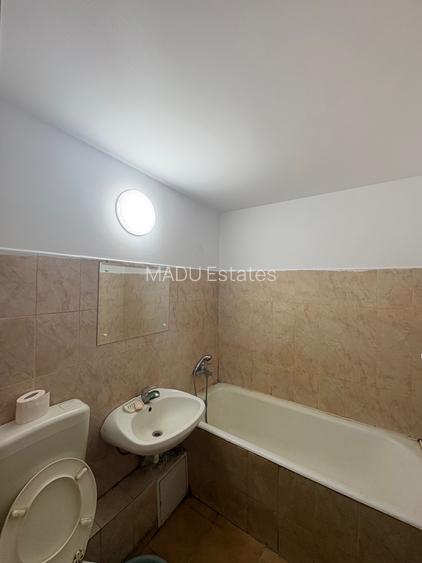 Spatiu la parter vizavi de Magazinele Marius, Ritmului Pantelimon, parter, 31 mp - 5