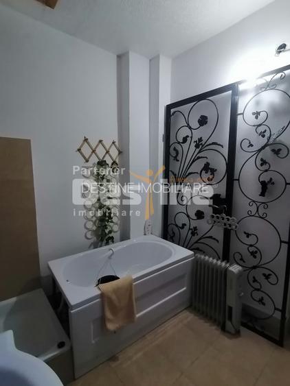 CASA DE VANZARE IN HD - 6