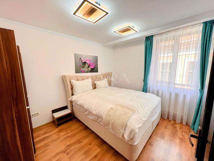 Apartament cu 5 camere de vânzare, zona Ultracentrala - 8