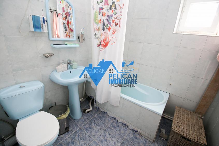 E3, decomandat, 3 camere, renovat complet - 8