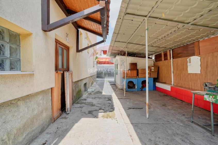 Casă / Vilă cu 6 camere de vânzare în zona Bartolomeu - 40